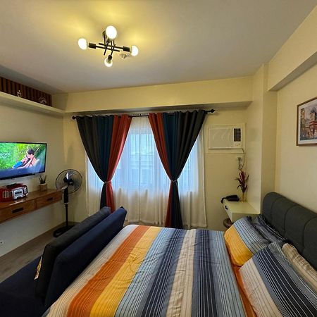 Condo Home With Fast Wifi In Bacolod City Ngoại thất bức ảnh
