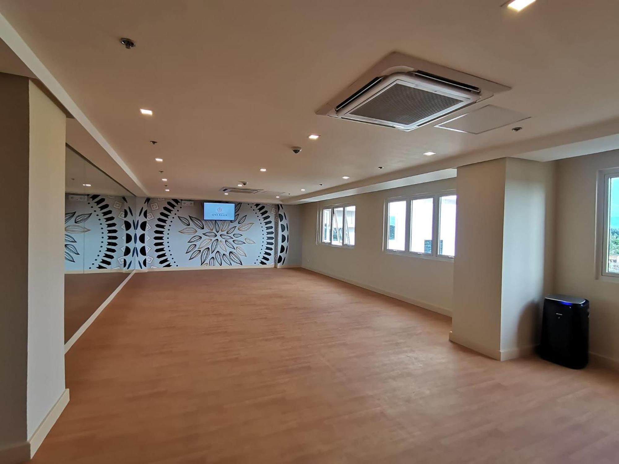 Condo Home With Fast Wifi In Bacolod City Ngoại thất bức ảnh