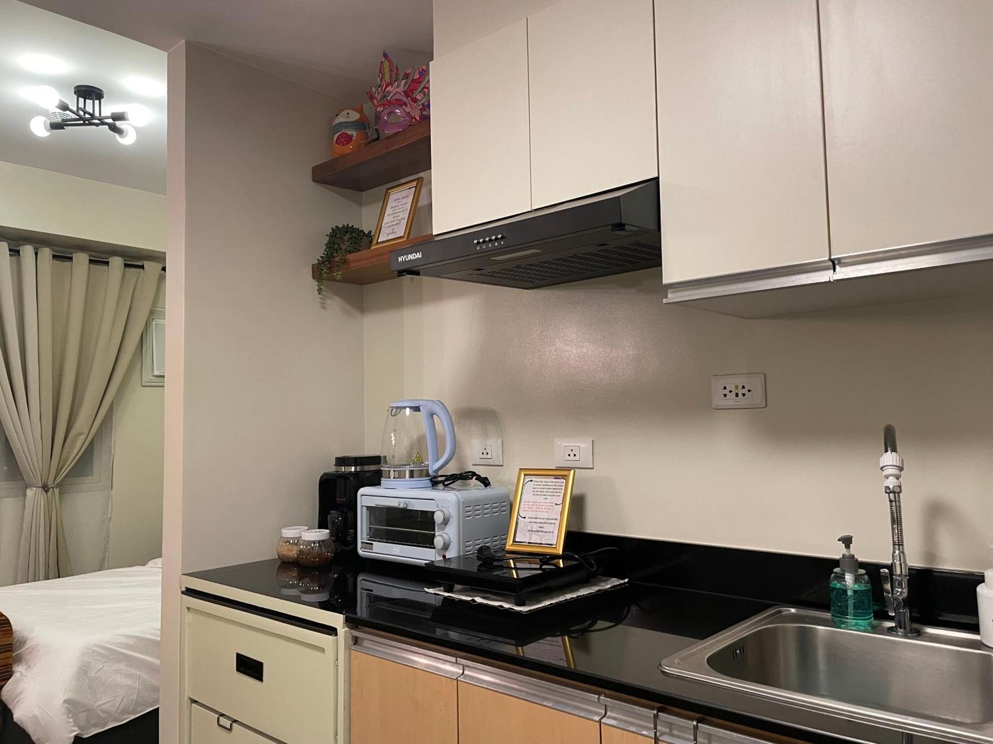 Condo Home With Fast Wifi In Bacolod City Ngoại thất bức ảnh